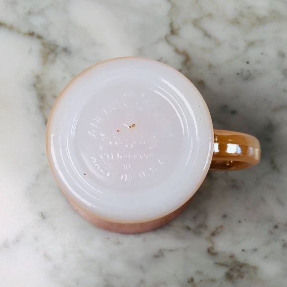 Vintage Fire King Mug in Peach Lustre - Picture 4 of 4